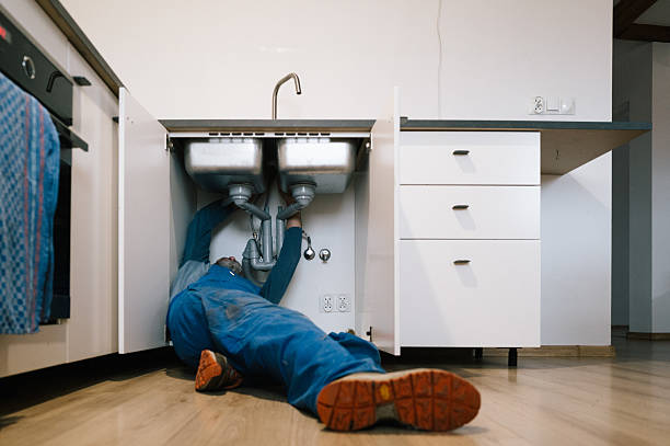 Professional Emergency Plumber technician working in Creston, NC